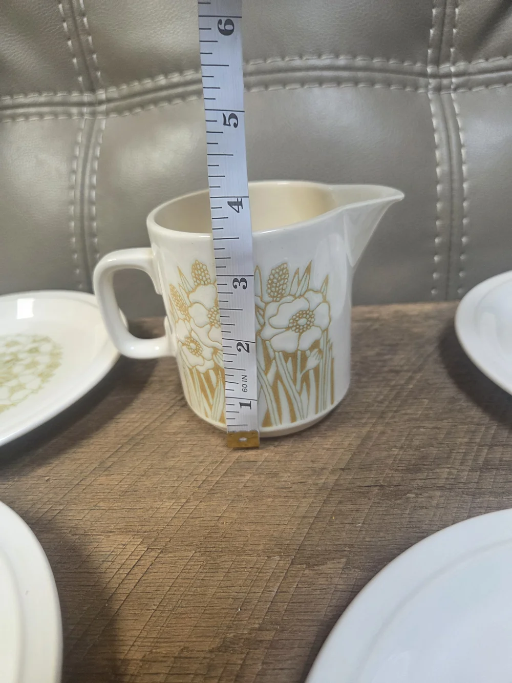 5 Pieces Vintage Hornsea England Pottery in the Fleur pattern ~ Bin 1E